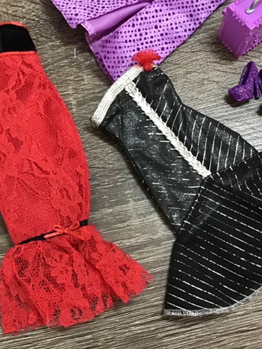 Barbie Doll and Clothing - Picture 9 of 14